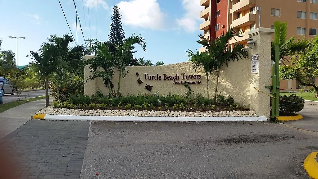Turtle Beach Towers Apt 22 C - Ocho Rios Jamaica