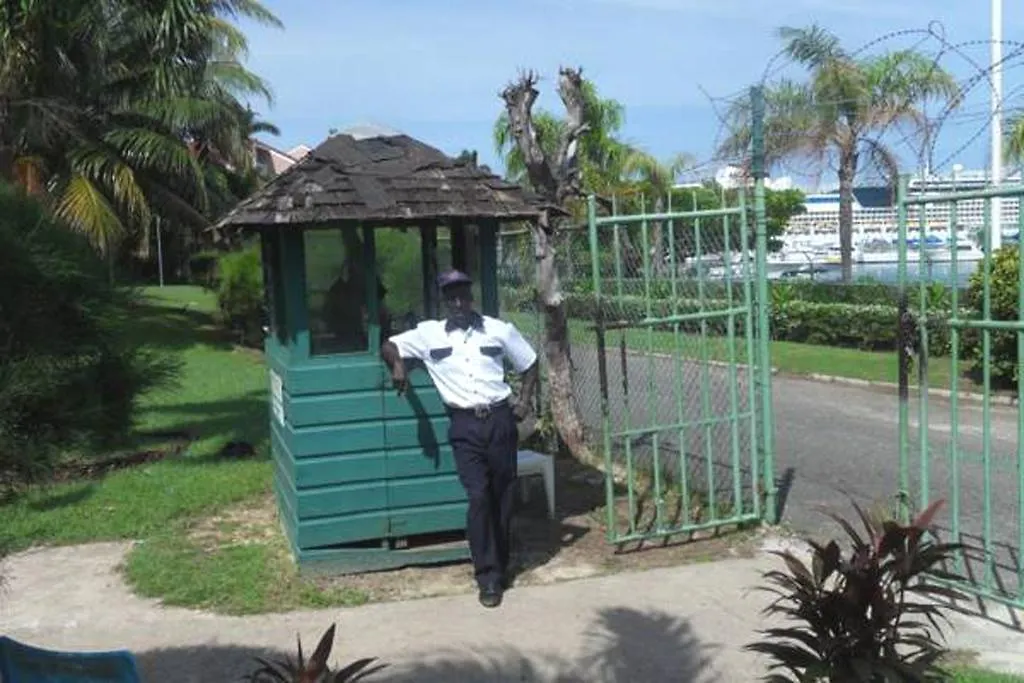 Turtle Beach Towers Apt 22 C - Ocho Rios 0*,