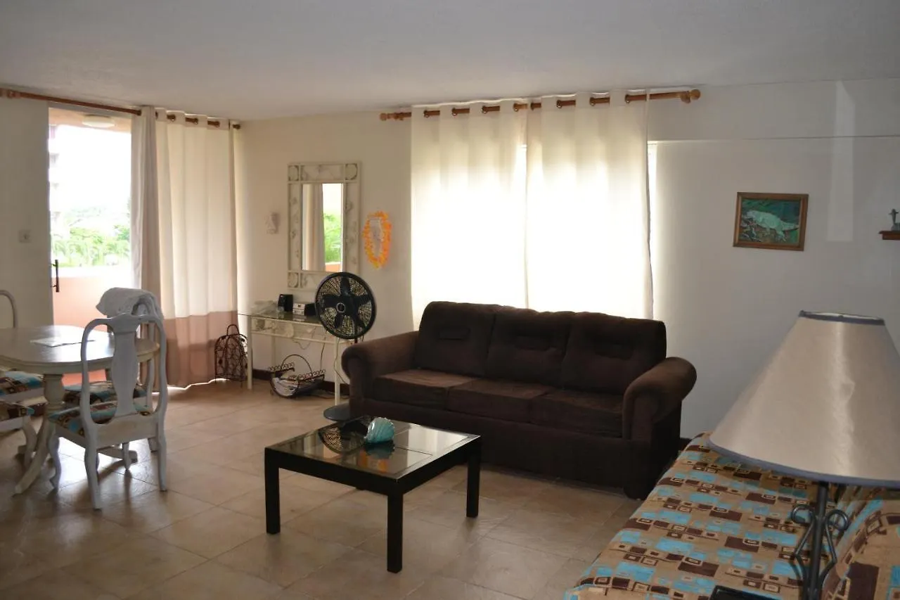 Turtle Beach Towers Apt 22 C - Ocho Rios 0*,