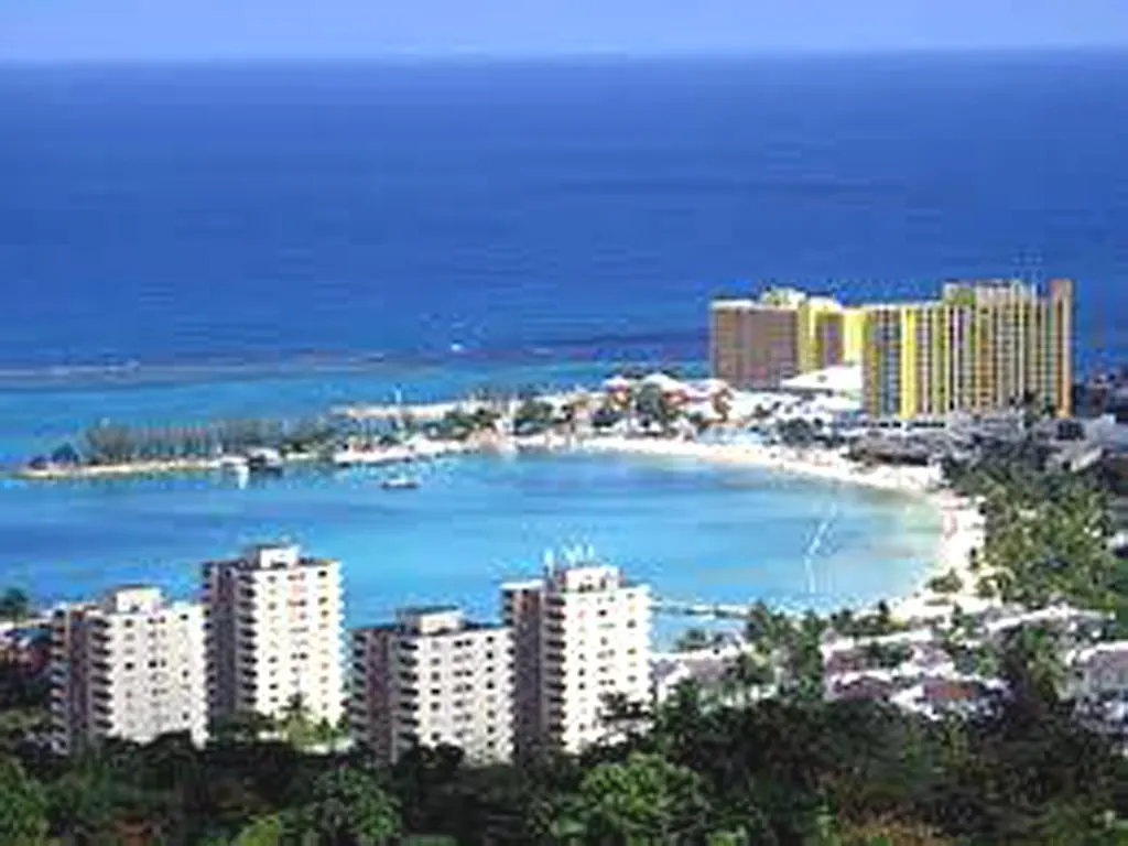 Turtle Beach Towers Apt 22 C - Ocho Rios location